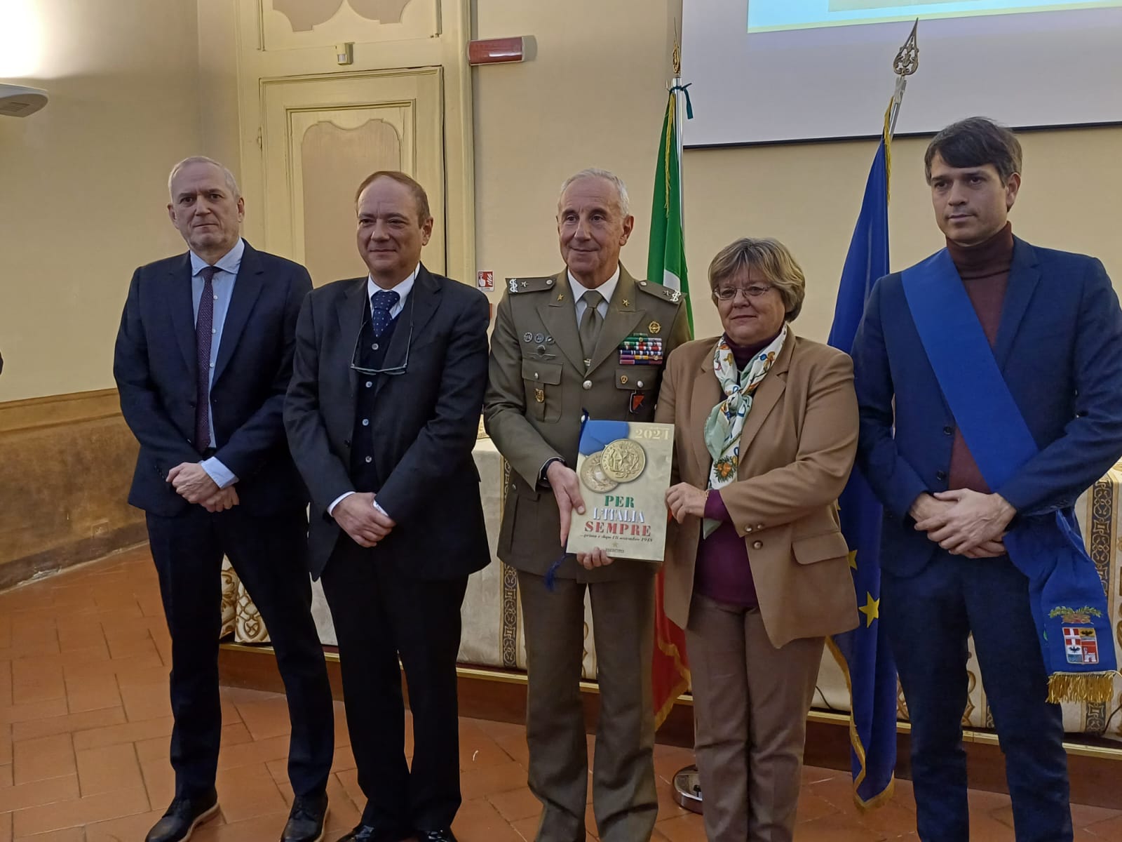 Pavia In Prefettura Tavola Rotonda E Presentazione Del Calendesercito