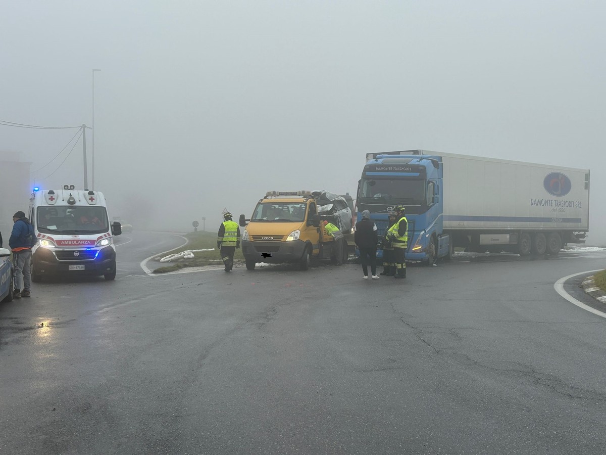 Mede Tragico Incidente Stradale All Alba Sulla Statale Muore Un Enne Vigevano It