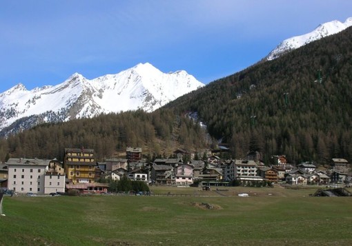 Cogne, anticipato il ritiro delle auto