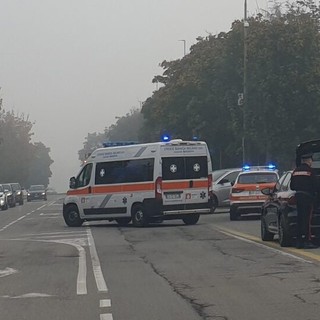 Magenta: incidente in via Maddalena di Canossa, scontro tra due auto