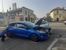 Albonese: scontro tra auto all'incrocio, soccorse due persone