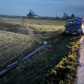 San Giorgio: esce di strada con l'auto e sfonda il guardrail, ferita una 68enne