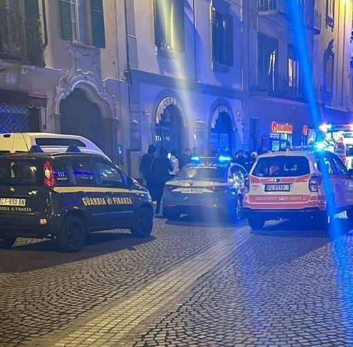 Vigevano: lite in via Dante sfocia in rissa, feriti due ragazzi