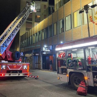 Vigevano: incendio nella notte all'Hotel Ducale, evacuate 20 persone. L'intervento dei Vigili del fuoco