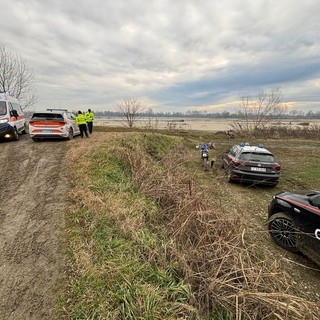 Balossa Bigli: accusa un malore mentre gira con la moto da cross nell'area golenale del Po, muore un 59enne