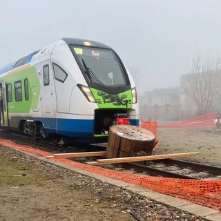 Bobina sui binari della Vercelli-Pavia-Torre Beretti, treni bloccati per alcune ore