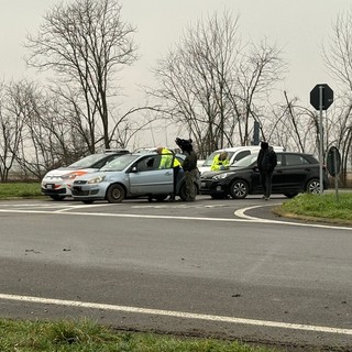 Sartirana: tamponamento tra auto sulla provinciale 194, soccorsa donna 43enne