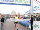 (FOTO) Vigevano: Andrea Soffientini e Antonella Cantoni dominano la 17° edizione della Scarpadoro Half Marathon dei record