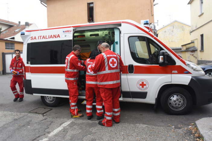 Lomello: incidente sulla provinciale 211, soccorsa una 38enne