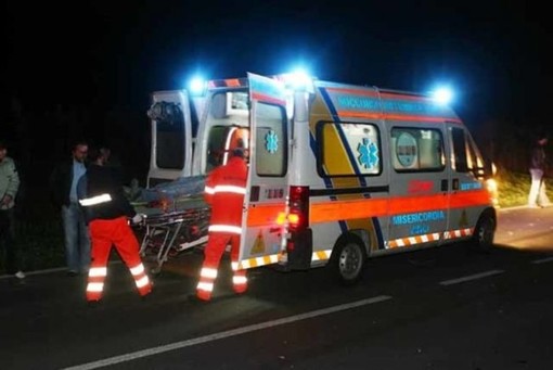 Scontro nella notte in autostrada: quattro i feriti