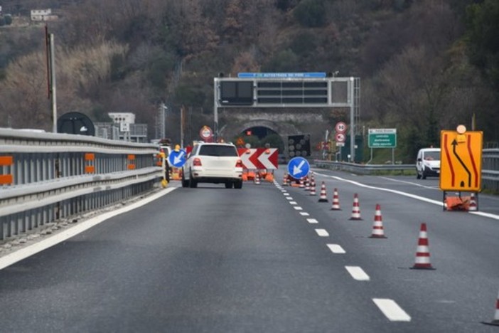 Stop ai cantieri per le feste, prevista una tregua per gli automobilisti in viaggio sulle autostrade della Liguria