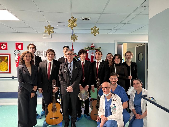 Gli studenti del Liceo Musicale Cairoli di Pavia in concerto per i pazienti del reparto Dialisi di IRCCS Maugeri Pavia