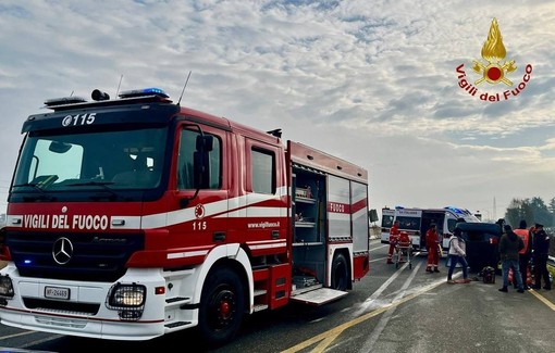 Incidente sulla SP229 a Novara: auto si ribalta, un ferito