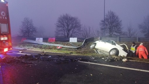 Pavia: frontale tra auto sulla Tangenziale Est, muore un 48enne