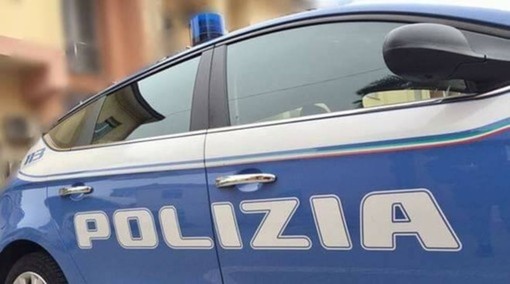 Vigevano: donna rapinata del cellulare in via Cairoli, denunciato un 26enne