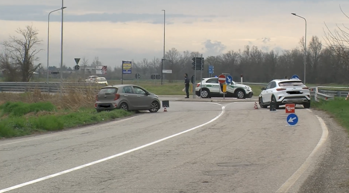 Vigevano: scontro tra auto sulla provinciale 206, coinvolte quattro persone