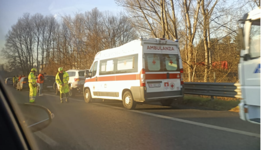 Tamponamento a catena in Autolaghi: un ferito e code in direzione Gallarate