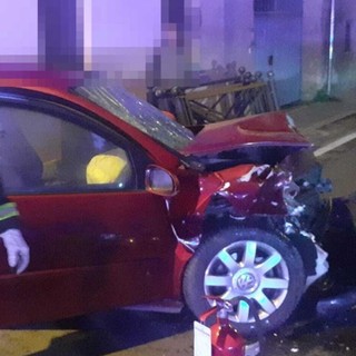 Una delle due auto coinvolte nell'incidente sulla SP 211