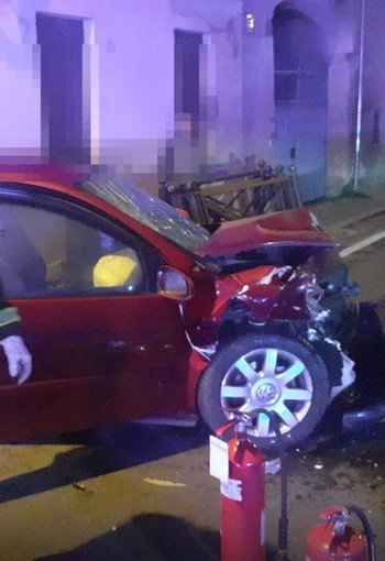 Una delle due auto coinvolte nell'incidente sulla SP 211