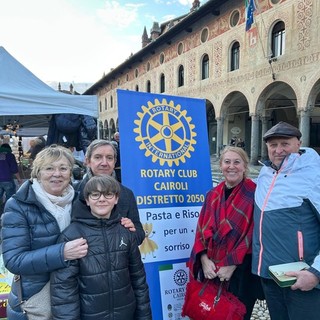 Rotary Club Cairoli: solidarietà e tradizione alla manifestazione “Di Vino e di Riso”