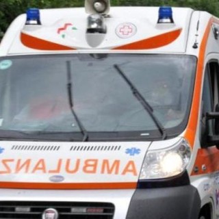 Vigevano: incidente in corso Argentina, soccorso motociclista 17enne