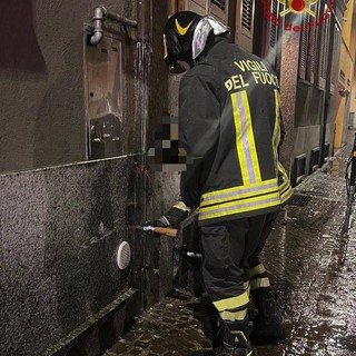 Voghera: auto danneggia tubatura del gas, intervengono i Vigili del fuoco