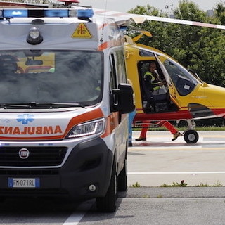 Tragico incidente sull'A26: due morti e due feriti, traffico bloccato