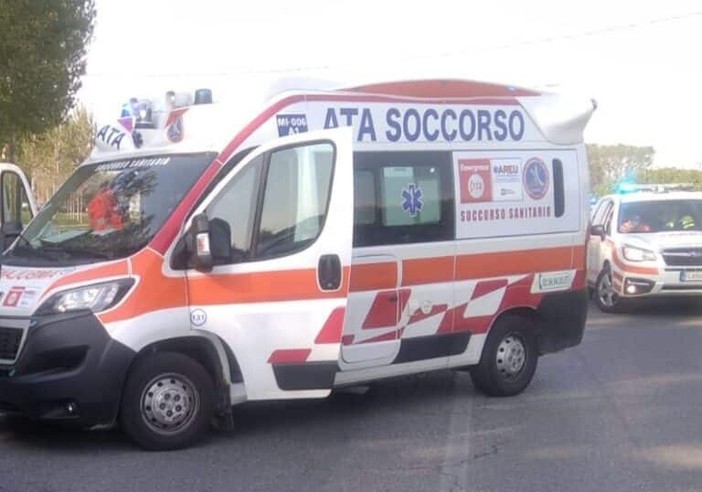 Robecco sul Naviglio: infortunio sul lavoro, amputato il dito della mano a un giovane operaio