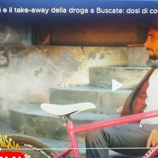 Striscia la Notizia e Brumotti a Buscate, &quot;market della droga&quot; a ridosso dei campi