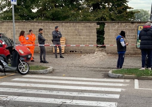 Calcio: Magenta-Pavia, nell’intervallo ignoti sfondano il muro dello stadio con una bomba carta. Indagano i Carabinieri