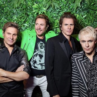 Sanremo 2025, i Duran Duran tornano all’Ariston dopo 40 anni: ospiti internazionali nella serata del giovedì