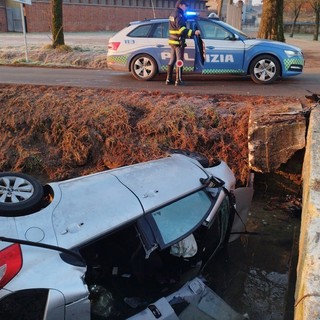 Magherno: auto finisce nel canale, muore un ragazzo 22enne