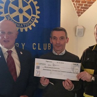 Il Rotary Club Cairoli dona 1.500 euro all'associazione amici dei Pompieri Lomellina Sud