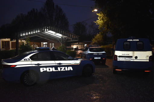 Pavia: controlli al campo nomadi di piazzale Europa, trovate munizioni e sostanze stupefacenti