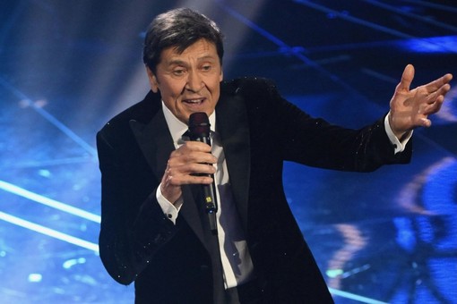 Gianni Morandi compie 80 anni: &quot;Quanta strada abbiamo fatto&quot;