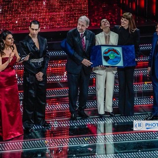 Sanremo 2025, Giorgia vince la serata cover in duetto con Annalisa: &quot;Questo premio è nostro&quot;