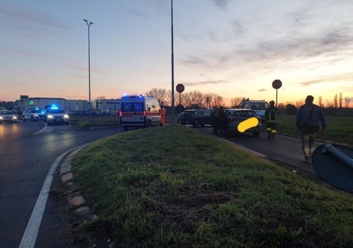 Ancora un incidente all’intersezione tra Magenta e Robecco sul Naviglio: feriti e ripercussioni sulla viabilità