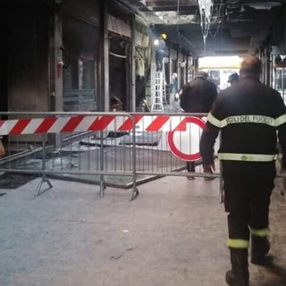 Abbiategrasso: incendio doloso alla Galleria Mirabello, individuati i presunti autori