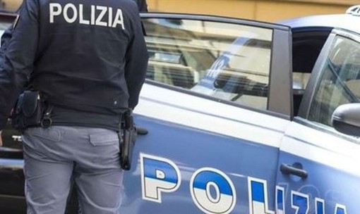 Rapina al cellulare a Novara: tre giovani denunciati dalla Polizia di Stato