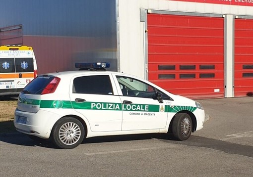 Magenta: extracomunitari allontanati dalla Polizia locale dal parcheggio davanti all’ospedale