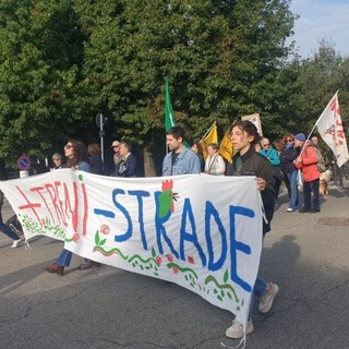 No Tangenziale in marcia da Albairate: “Oggi come 20 anni fa non è cambiato nulla, no a una strada che rovinerà il territorio”