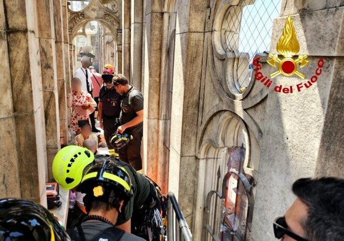 Malore a turista americana sulle terrazze del Duomo