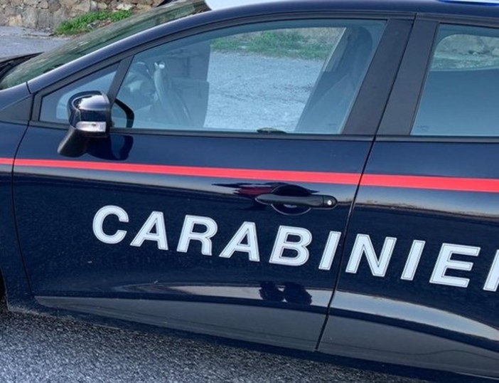 Borgo San Siro: raid in bar e abitazione, i ladri fuggono con il fondo cassa e alcuni oggetti in oro