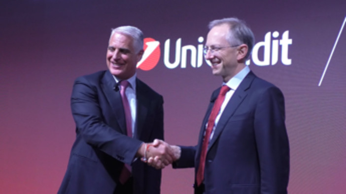 Unicredit sigla partnership con Ferrari, a marzo grande evento a Milano