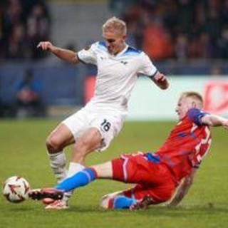 Europa League, Viktoria Plzen-Lazio 1-2: gol di Isaksen nel recupero