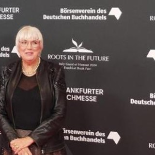 Buchmesse, ministra Roth: &quot;Il pensiero libero e aperto è minacciato&quot;