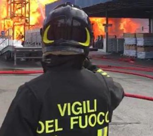 Vicenza, esplosione in azienda di pile a Trissino. Comune: &quot;State a casa&quot;